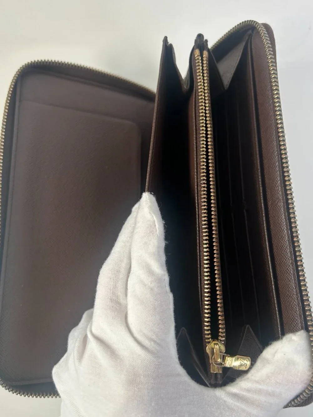 Authentic Louis Vuitton Damier Ebene Zip Around Organizer Wallet